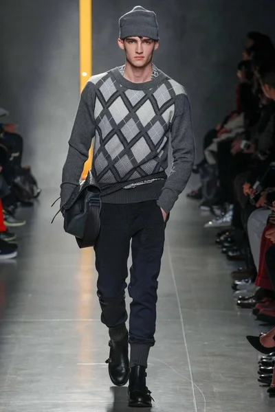 Look 37
